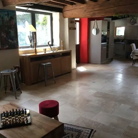 Mas Provençal Avec Bassin Naturel Et Jacuzzi, Très Belle Vue, Situé à Pujaut, Proche D'avignon, 10 Personnes, Ls6-345 Bori